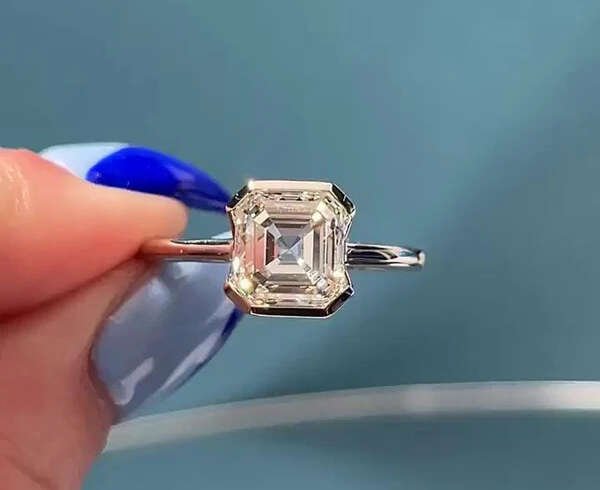 Vintage Bezel Set Engagement Rings: Classic Looks That Still Work