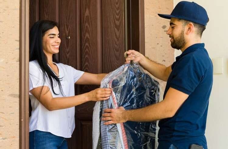Professional Laundry Pickup & Delivery  Naperville, IL