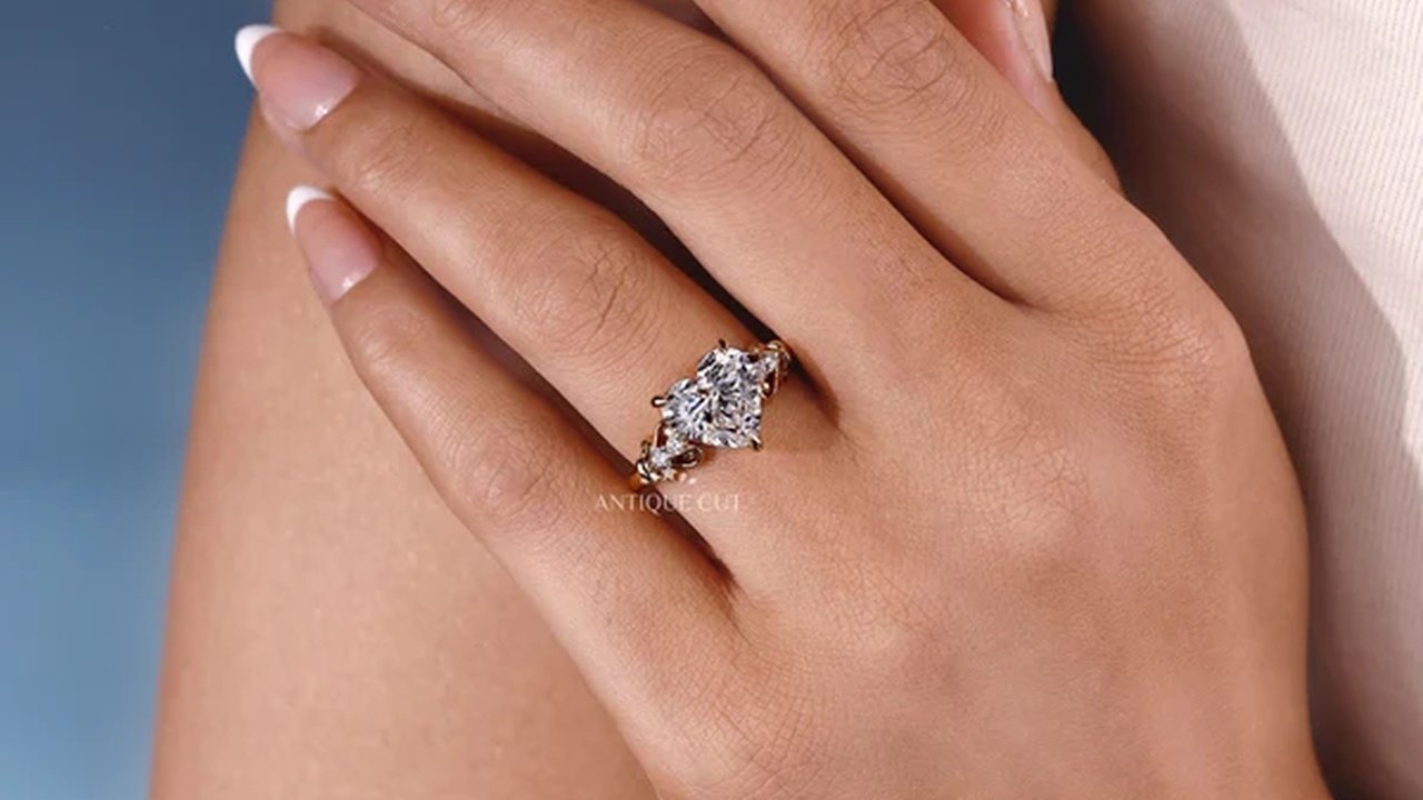 The Ultimate Guide to Heart Lab-Grown Diamond Rings
