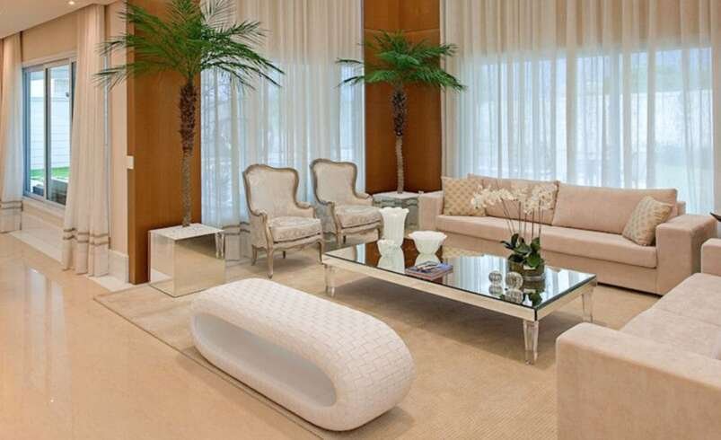Which Studios Specialize in Modern Luxury Minimalist Interiors with Smart Space Planning?