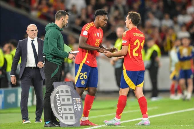 What a Football Substitution Can Change Besides the Formation