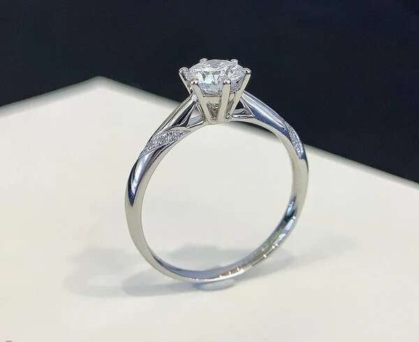 Affordable Engagement Rings Under $1000: How to Identify the Features You Truly Need