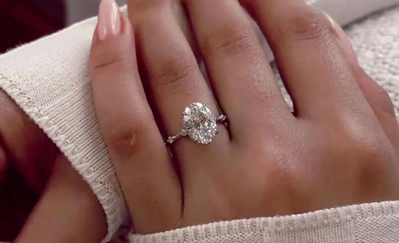 How to Choose Diamond Engagement Rings Under $2000