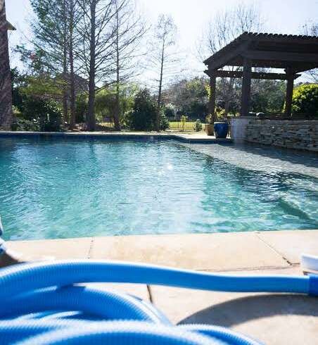 Swimming Pool Weekly Service: The Key to a Clean and Well-Maintained Pool