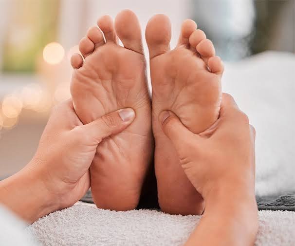 What Are the Benefits of Foot Massage Before Bed?