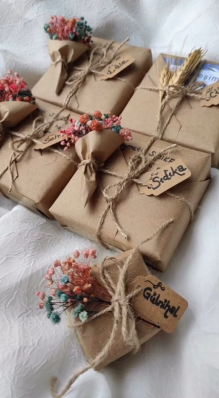 Handmade Gift Ideas: Beautiful Scrap Busters for Every Maker